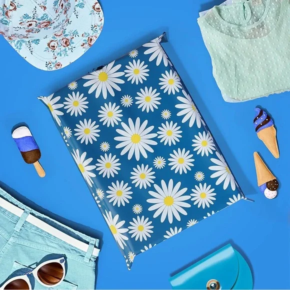 Blue Daisy Poly Mailers 10x13 Pack of 25 - Picture 5 of 7
